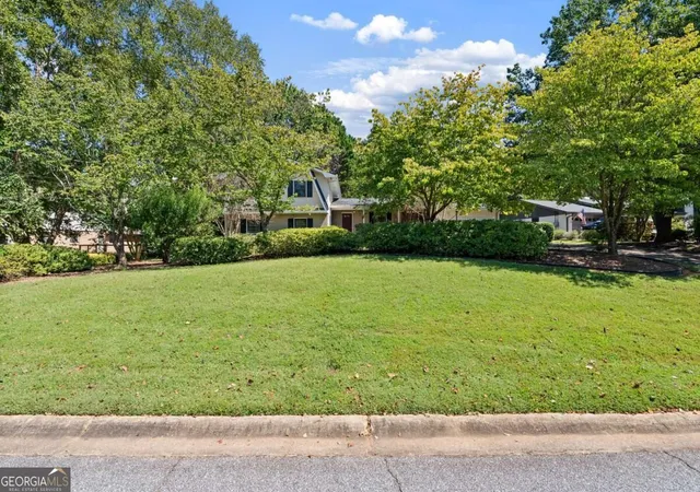 Photo 3 of Single family home for sale at 5161 Joel Ln, Dunwoody, GA 30360 | MLS# 10848430 | Listing updated on 2026-10-03