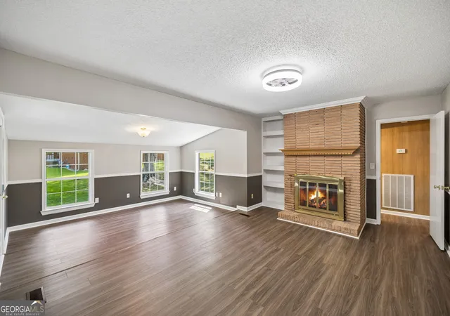 Photo 3 of Single family home for sale at 209 Curtis Rd, Dalton, GA 30720 | MLS# 10848785 | Listing updated on 2026-10-02