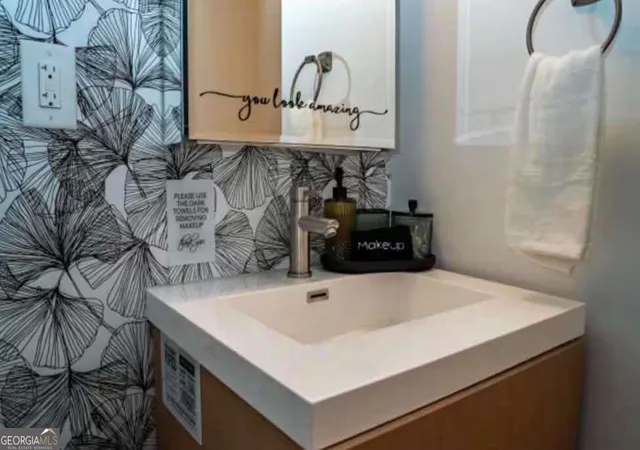 Photo 4 of Condo for sale at 1805 Harvard Ave #204, College Park, GA 30337 | MLS# 10852791 | Listing updated on 2026-10-08
