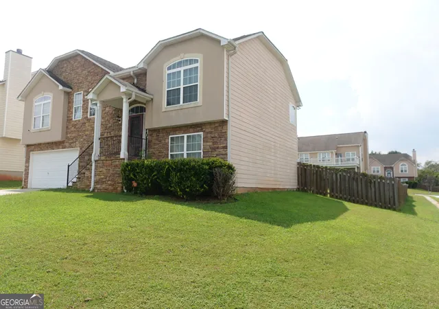 Photo 2 of Single family home for sale at 5943 Rex Ridge Ct, Rex, GA 30273 | MLS# 10837157 | Listing updated on 2026-09-20