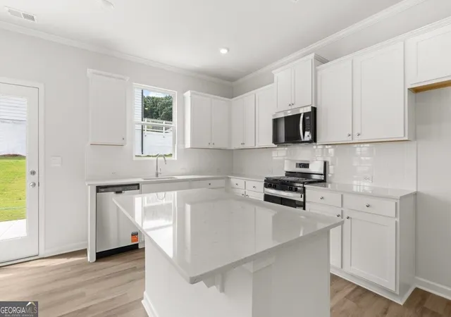 Photo 4 of Single family home for sale at 176 Supreme Ct, Braselton, GA 30517 | MLS# 10847218 | Listing updated on 2026-09-30