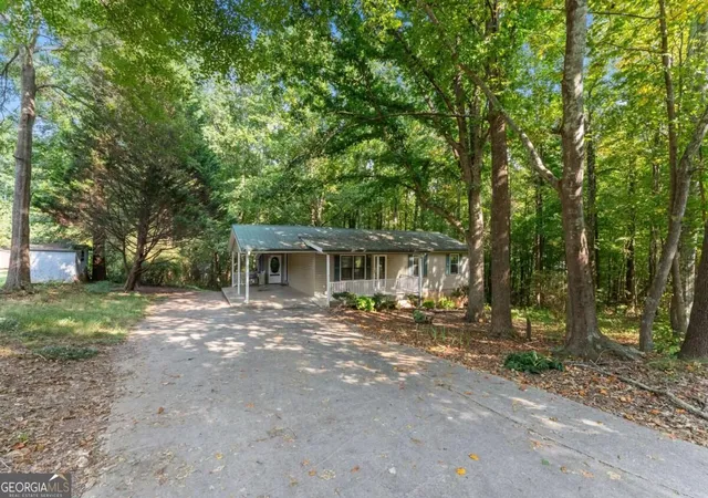 Photo 4 of Single family home for sale at 3489 Bell Rd, Gainesville, GA 30507 | MLS# 10841735 | Listing updated on 2026-09-22