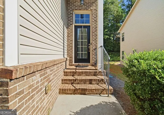 Photo 2 of Townhouse for sale at 7215 Rockhouse Rd #15, Austell, GA 30168 | MLS# 10839493 | Listing updated on 2026-09-15