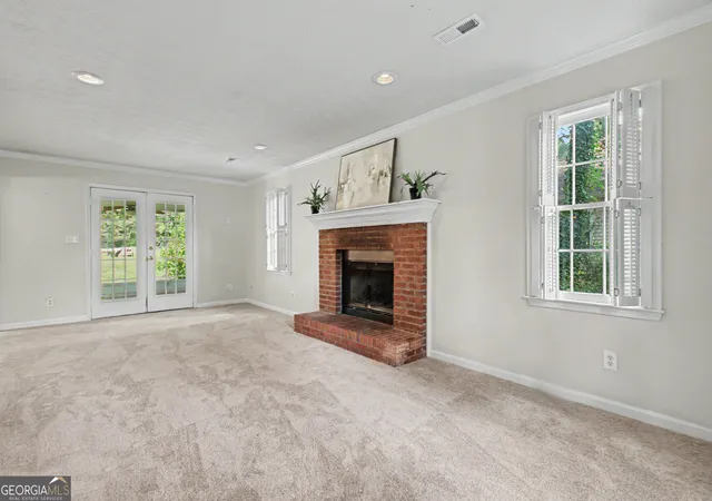 Photo 4 of Single family home for sale at 401 Walnut Grove Rd, Peachtree City, GA 30269 | MLS# 10828976 | Listing updated on 2026-09-22