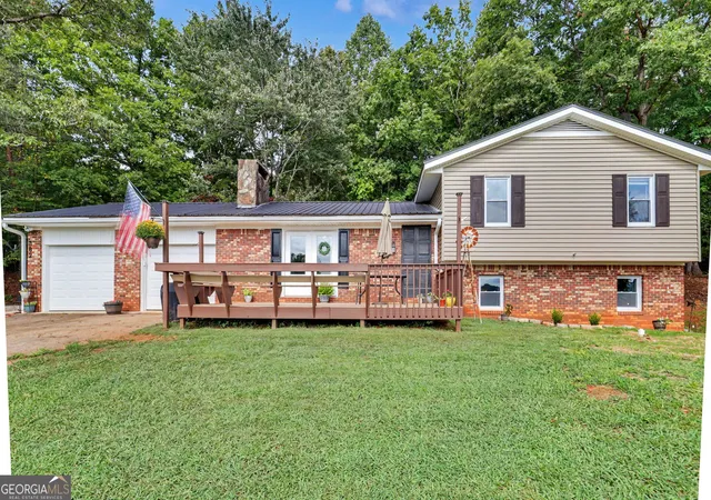 Photo 1 of Single family home for sale at 382 Worley Crk Rd, Lakemont, GA 30552 | MLS# 10844988 | Listing updated on 2026-09-26