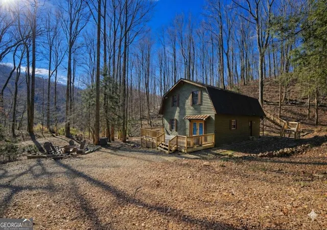 Photo 4 of Single family home for sale at 172 Sweetwater Rd, Blue Ridge, GA 30513 | MLS# 10840418 | Listing updated on 2026-09-18