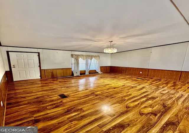 Photo 3 of Sale Pending at 1844 Burnette Rd, Toccoa, GA 30577 | MLS# 10876890 | Listing updated on 2026-10-27