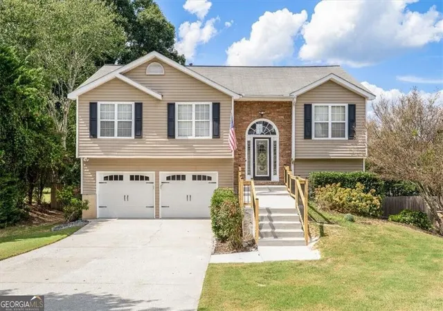 Photo 1 of Sale Pending at 3439 Friendship Farm Dr, Buford, GA 30519 | MLS# 10843080 | Listing updated on 2026-09-30