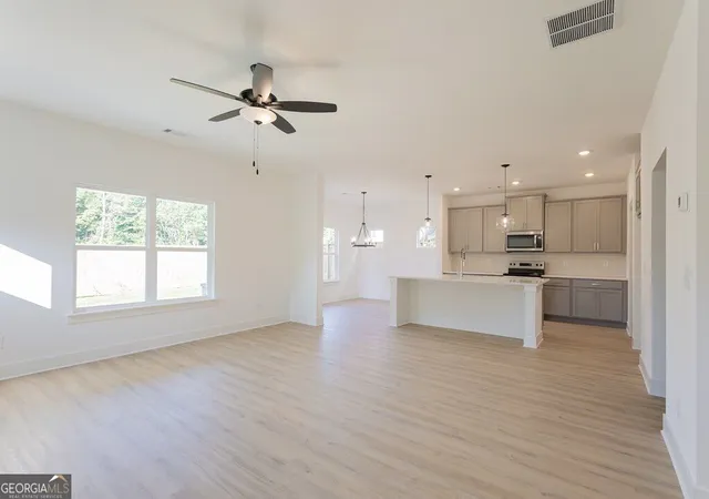 Photo 3 of Single family home for sale at 3041 Sea Aster Way, Buford, GA 30519 | MLS# 10838785 | Listing updated on 2026-09-16