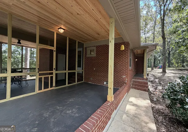 Photo 2 of Single family home for sale at 6451 Us Hwy 78 W, Eastaboga, AL 36260 | MLS# 10838494 | Listing updated on 2026-09-16