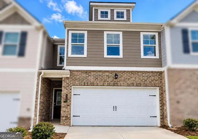 Townhouse for sale at 6346 Towhee Wy, Morrow, GA 30260 | MLS# 10754185