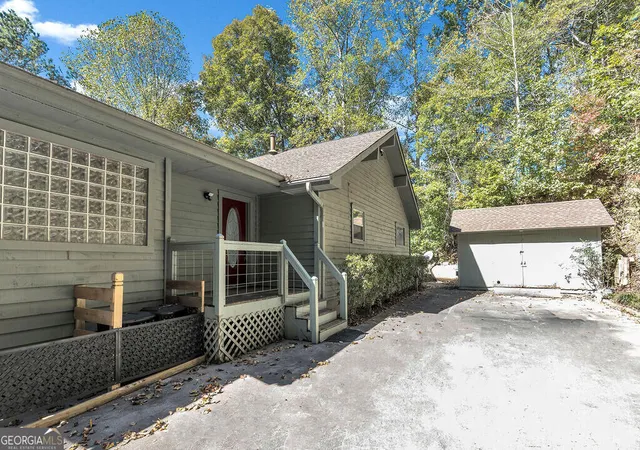 Photo 3 of Single family home for sale at 357 Johns Way, Talking Rock, GA 30175 | MLS# 10848220 | Listing updated on 2026-10-05