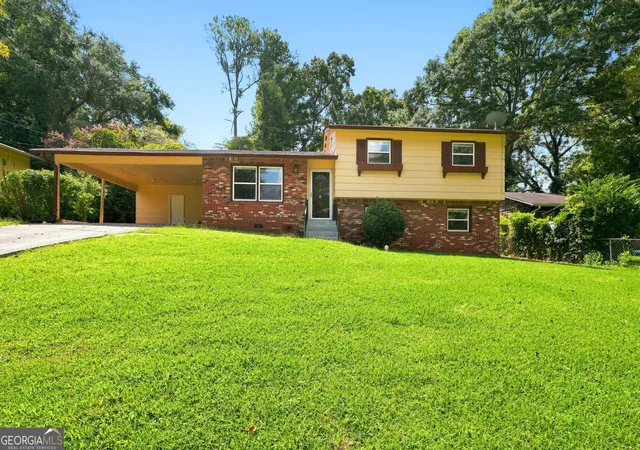 Photo 1 of Single family home for sale at 3713 Elkridge Dr, Decatur, GA 30032 | MLS# 10841985 | Listing updated on 2026-09-20