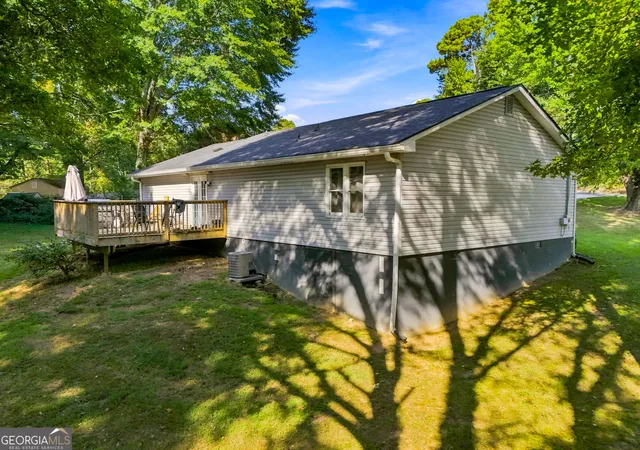 Photo 4 of Single family home for sale at 3016 Summer Lake Dr, Gainesville, GA 30506 | MLS# 10843202 | Listing updated on 2026-09-24