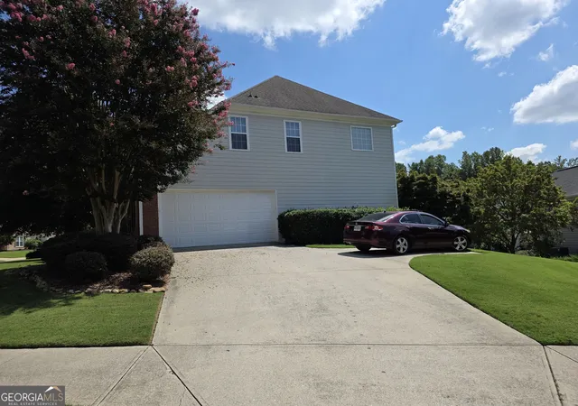 Photo 4 of Single family home for sale at 3285 Emma Marie Pl, Buford, GA 30519 | MLS# 10837929 | Listing updated on 2026-09-15