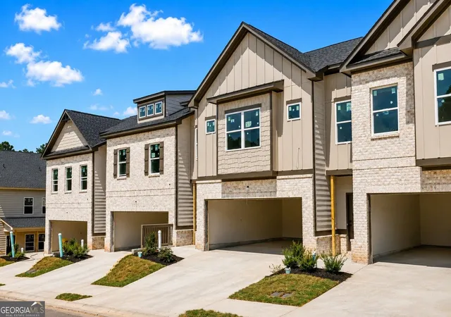 Townhouse for sale at 4353 Fern River Bnd #33, Norcross, GA 30093 | MLS# 10837359