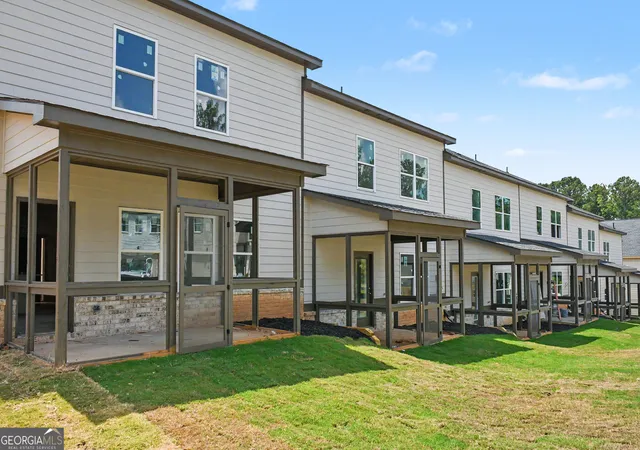 Photo 2 of Townhouse for sale at 4353 Fern River Bnd #33, Norcross, GA 30093 | MLS# 10837359 | Listing updated on 2026-09-15