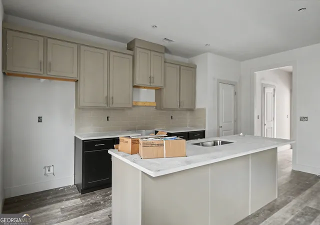 Photo 4 of Townhouse for sale at 4353 Fern River Bnd #33, Norcross, GA 30093 | MLS# 10837359 | Listing updated on 2026-09-15