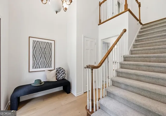 Photo 3 of Single family home for sale at 2458 Fontainebleau Dr, Atlanta, GA 30360 | MLS# 10850852 | Listing updated on 2026-09-23