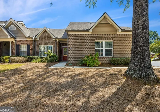 Photo 3 of Condo for sale at 3205 Abbott Dr Sw #20, Powder Springs, GA 30127 | MLS# 10839985 | Listing updated on 2026-10-09