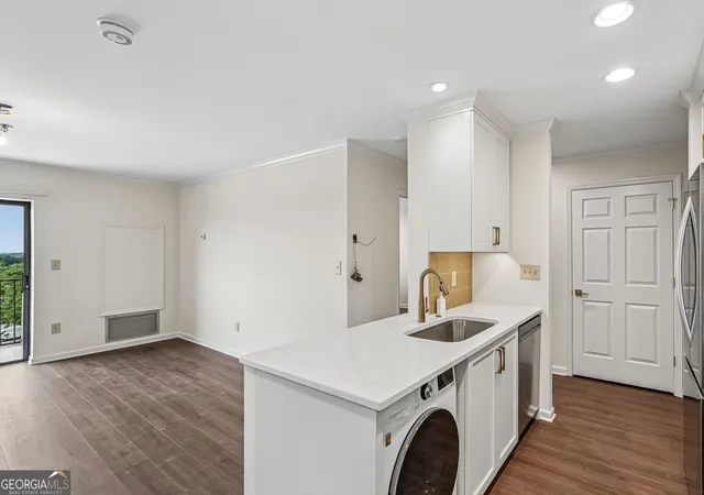 Photo 3 of Condo for sale at 300 Johnson Fry Rd NE #B-601, Sandy Springs, GA 30328 | MLS# 10837168 | Listing updated on 2026-09-15