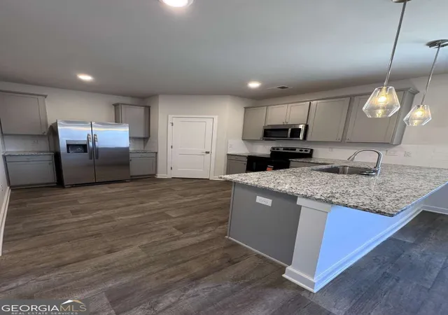 Photo 3 of Single family home for sale at 5303 Tolar Rd, Fairburn, GA 30213 | MLS# 10878707 | Listing updated on 2026-10-24