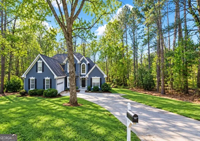 Photo 1 of Sale Pending at 424 Wisteria Pl Cir, Grayson, GA 30017 | MLS# 10841481 | Listing updated on 2026-09-18