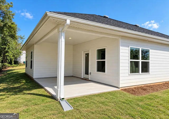 Photo 4 of Single family home for sale at 200 Chaucer Ln #LOT 72, Carrollton, GA 30117 | MLS# 10874885 | Listing updated on 2026-10-28