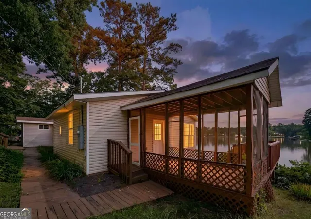 Photo 2 of Single family home for sale at 140 E Hamm Rd, Jackson, GA 30233 | MLS# 10841159 | Listing updated on 2026-09-20