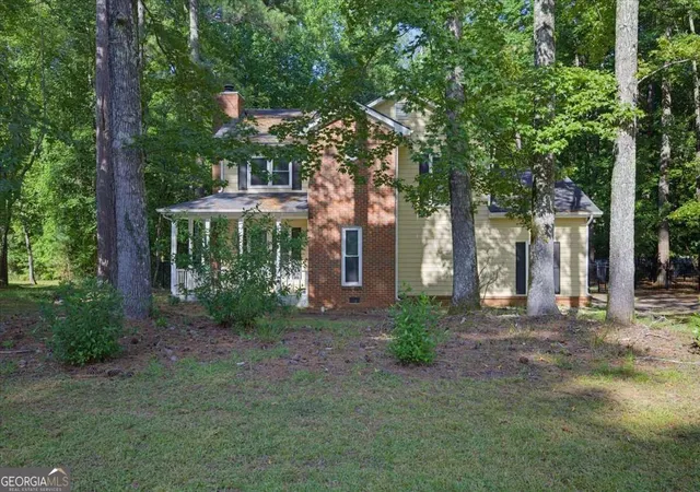 Photo 1 of Single family home for sale at 210 Groveland Dr, Peachtree City, GA 30269 | MLS# 10845185 | Listing updated on 2026-10-08