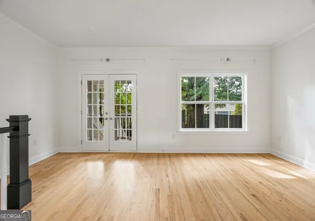 Photo 4 of Townhouse for sale at 242 Carlyle Park Dr NE, Atlanta, GA 30307 | MLS# 10870733 | Listing updated on 2026-10-29