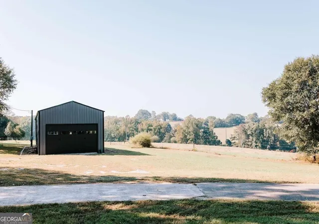 Photo 3 of Sale Pending at 960 Shirley Rd, Royston, GA 30662 | MLS# 10875404 | Listing updated on 2026-10-27
