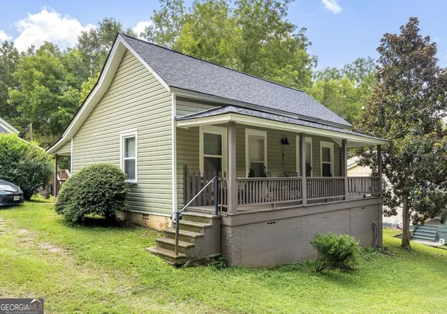 Photo 2 of Single family home for sale at 89 Cole St, Newnan, GA 30263 | MLS# 10838767 | Listing updated on 2026-09-16