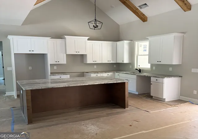 Photo 3 of Sale Pending at 460 Bob Thomas Rd, Jackson, GA 30233 | MLS# 10845937 | Listing updated on 2026-09-26
