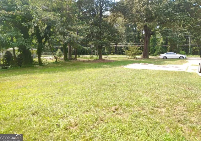 Photo 16 of Single family home for sale at 4955 Campbellton Rd Sw, Atlanta, GA 30331 | MLS# 10839639 | Listing updated on 2026-09-08