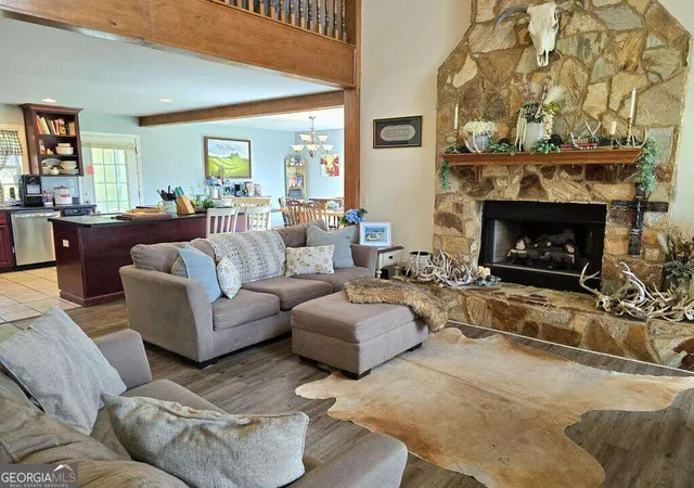 Photo 3 of Single family home for sale at 907 Lower Rebecca Rd, Fitzgerald, GA 31750 | MLS# 10850393 | Listing updated on 2026-10-05
