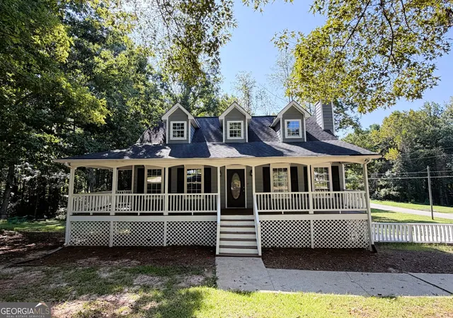 Photo 2 of Sale Pending at 220 Hitchcock Dr, Villa Rica, GA 30180 | MLS# 10848898 | Listing updated on 2026-09-28