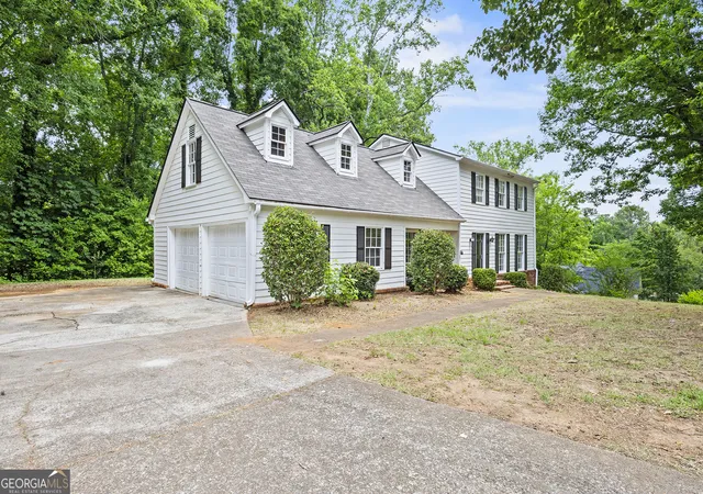 Photo 3 of Single family home for sale at 602 Commanche Dr, Macon, GA 31210 | MLS# 10838896 | Listing updated on 2026-09-17