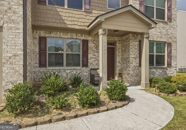 Photo 3 of Single family home for sale at 3503 Stonebranch Ln, Loganville, GA 30052 | MLS# 10849665 | Listing updated on 2026-10-03