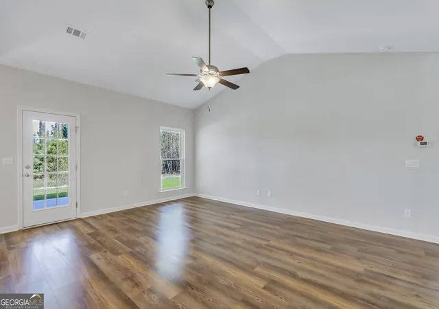 Photo 4 of Single family home for sale at 128 Pioneer Way, Kingsland, GA 31548 | MLS# 10853351 | Listing updated on 2026-09-25