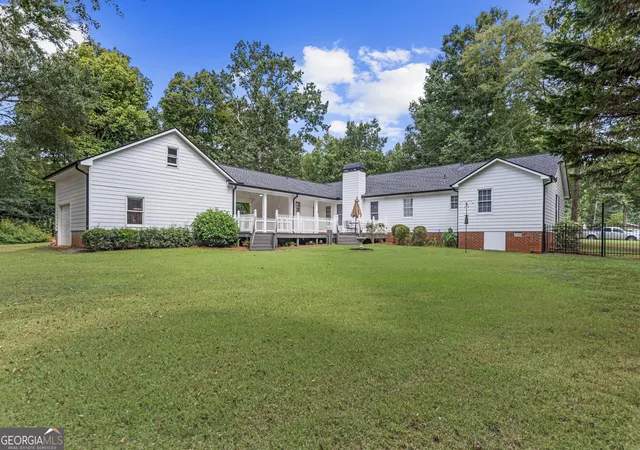 Photo 3 of Single family home for sale at 186 Elderberry Cir, Athens, GA 30605 | MLS# 10850036 | Listing updated on 2026-10-09