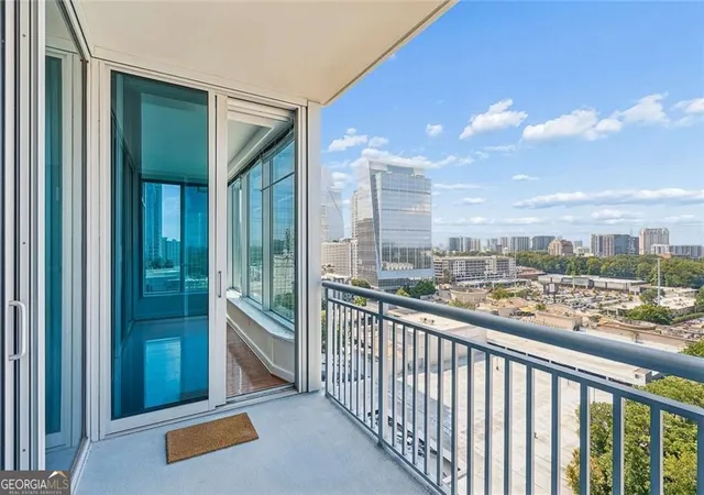 Photo 2 of Condo for sale at 3338 Peachtree Rd NE #1810, Atlanta, GA 30326 | MLS# 10839511 | Listing updated on 2026-09-10