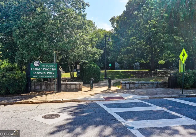 Photo 18 of Single family home for sale at 627 Tennelle St Se, Atlanta, GA 30312 | MLS# 10844699 | Listing updated on 2026-09-14