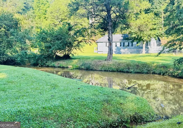 Photo 3 of Single family home for sale at 482 E Pine Lake Dr, West Point, GA 31833 | MLS# 10851146 | Listing updated on 2026-10-06