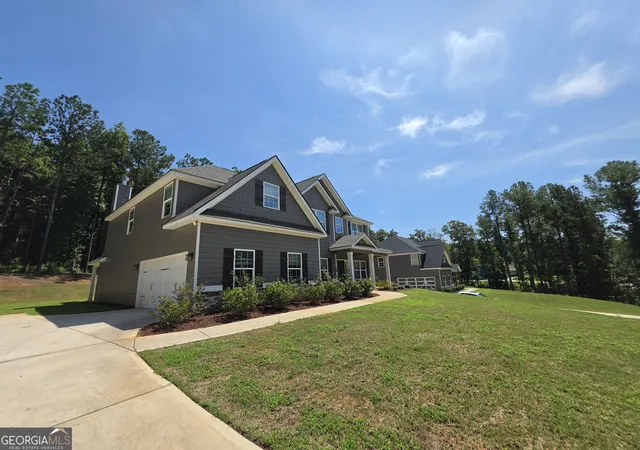 Photo 3 of Single family home for sale at 208 N Davis Rd, Lagrange, GA 30241 | MLS# 10695990 | Listing updated on 2026-09-10