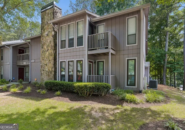 Photo 3 of Condo for sale at 3985 Woodridge Way #3985 BUILDING 11, Tucker, GA 30084 | MLS# 10843779 | Listing updated on 2026-09-11