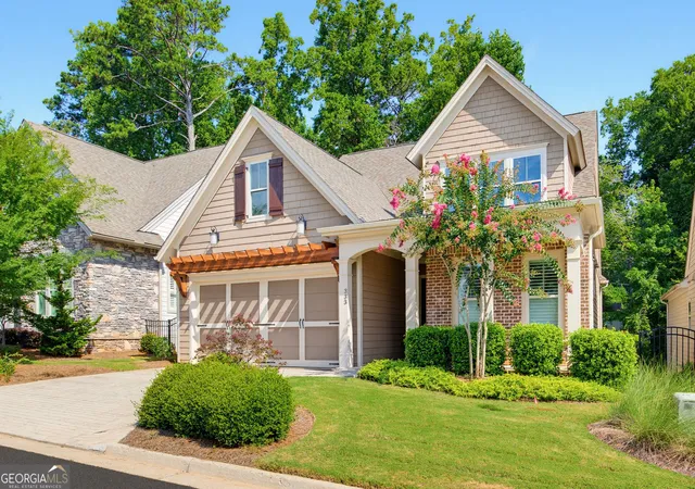 Photo 2 of Sale Pending at 333 Little Pine Ln, Woodstock, GA 30188 | MLS# 10837055 | Listing updated on 2026-09-10