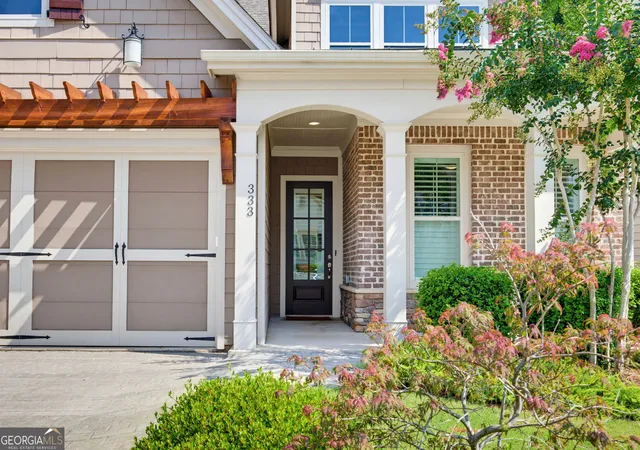 Photo 3 of Sale Pending at 333 Little Pine Ln, Woodstock, GA 30188 | MLS# 10837055 | Listing updated on 2026-09-10