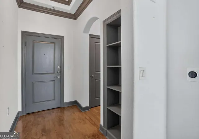 Listing Photo 5 - Condo for sale in building located at 3445 Stratford Rd Ne, Atlanta, GA 30326 - Unit #2604