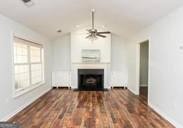 Photo 3 of Single family home for sale at 121 Summerplace Dr, Winterville, GA 30683 | MLS# 10837135 | Listing updated on 2026-10-09